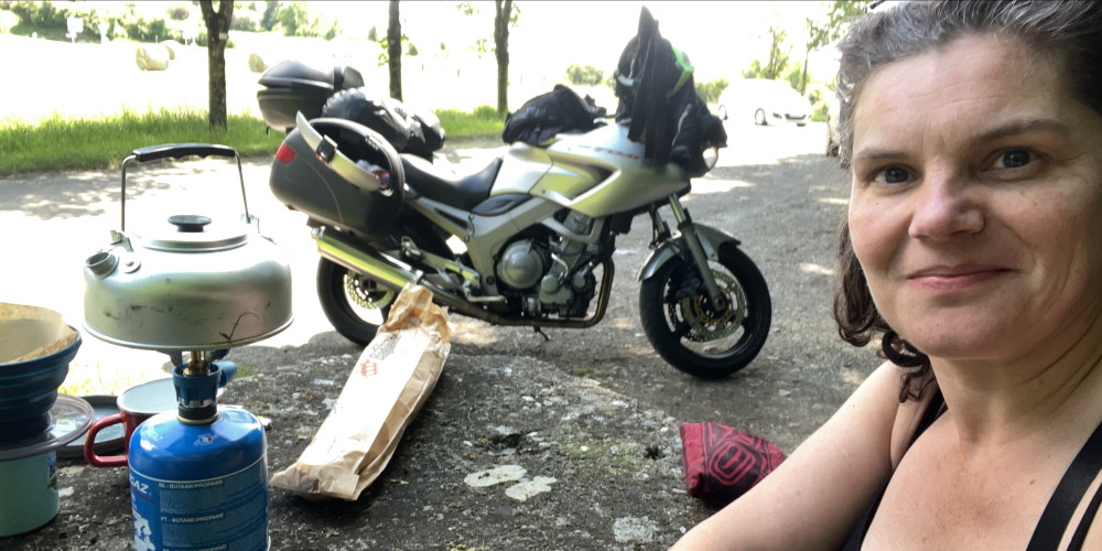 Maaike met haar motor