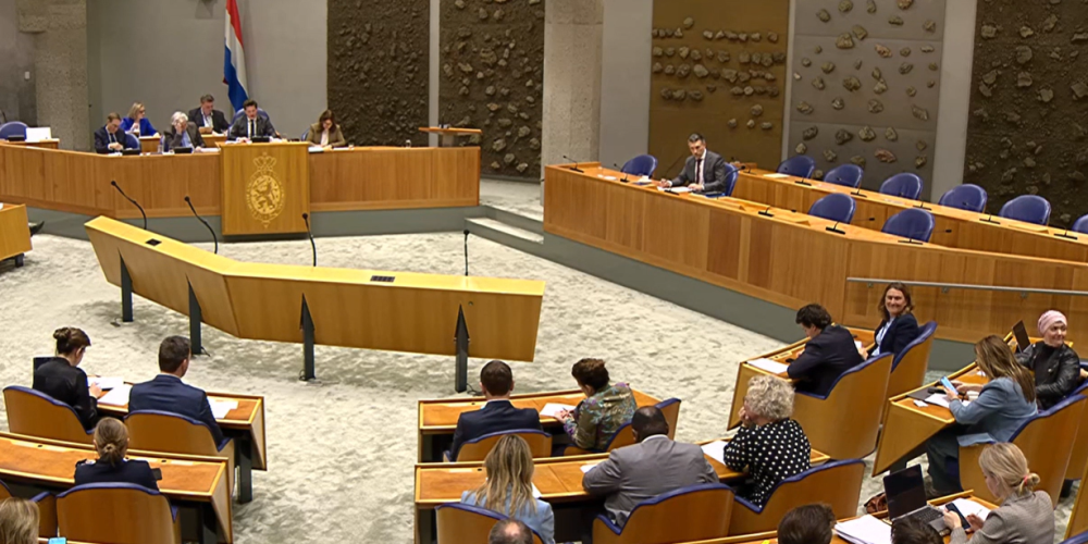 kamerleden tijdens motiestemming